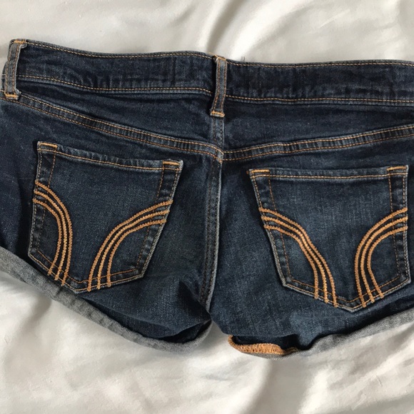 Hollister Jean Shorts - Picture 2 of 2